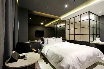 Moon Hotel Incheon