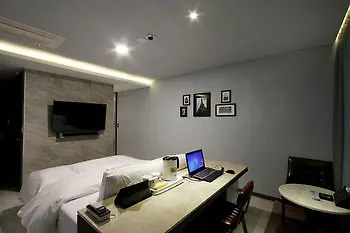 Moon Hotel Incheon