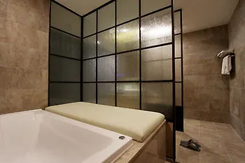 Moon Hotel Incheon