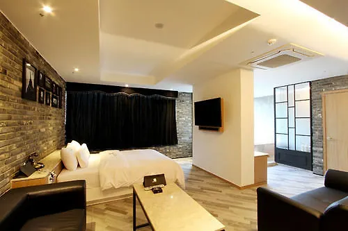 Moon Hotel Incheon