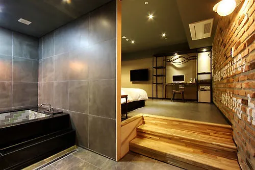 Moon Hotel Incheon