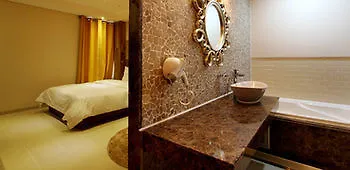 Moon Hotel Incheon